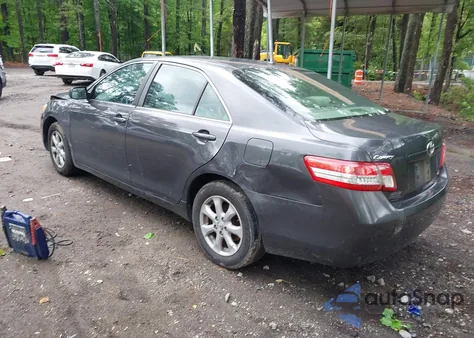 2011 Toyota Camry Le z USA, uszkodzony, nr VIN 4T1BF3EKXBU174507